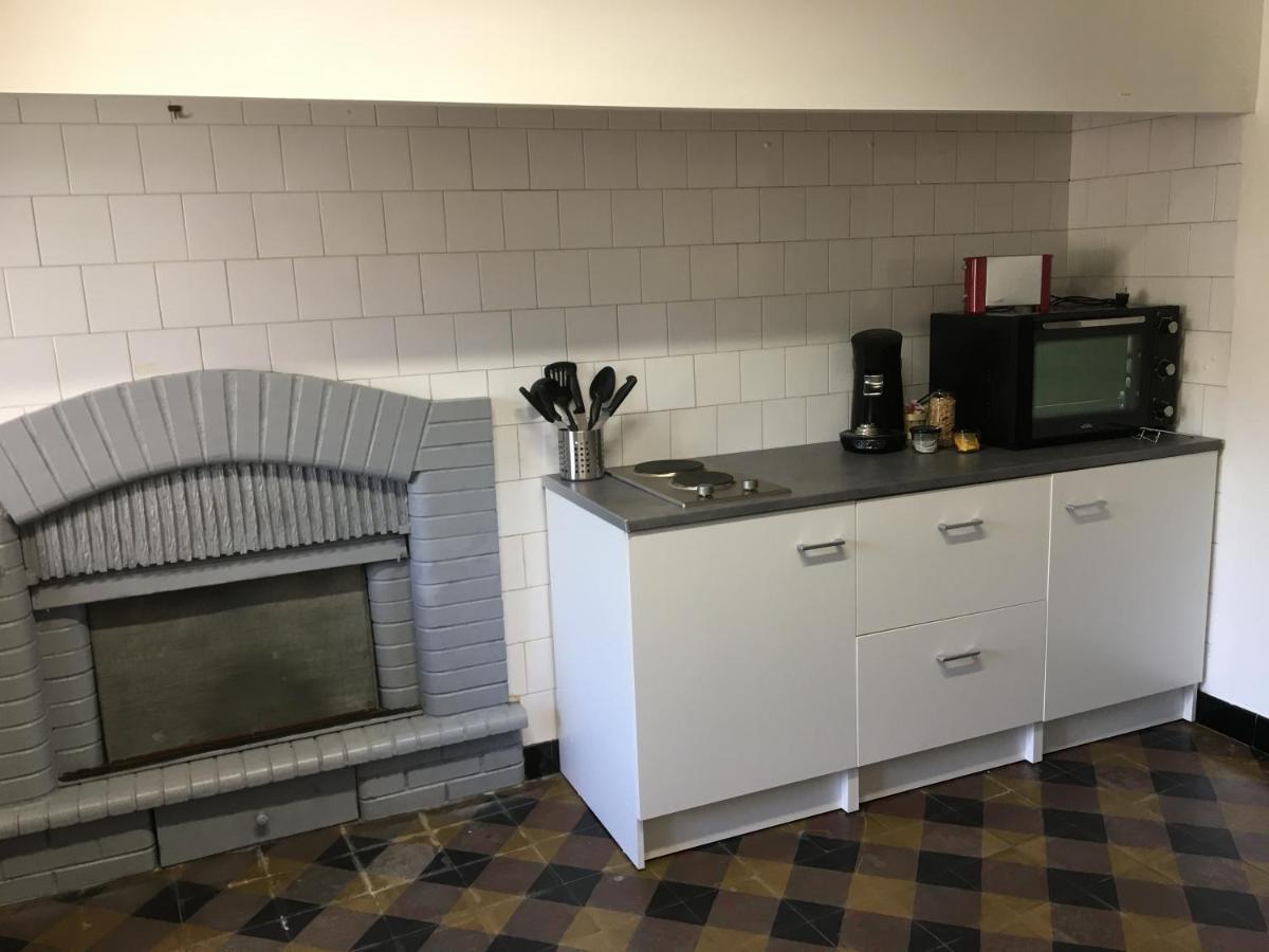 Chez Tatie Ménie Panzió Fraissé-des-Corbières Kültér fotó