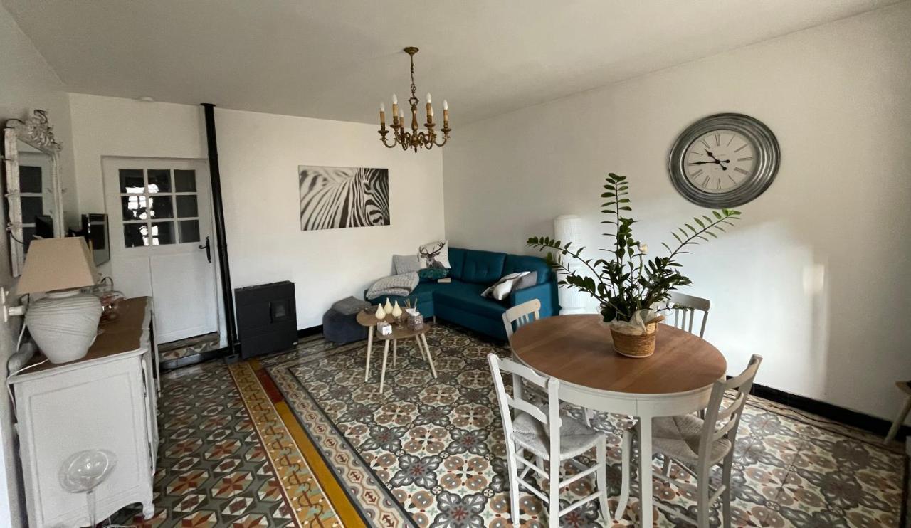 Chez Tatie Ménie Panzió Fraissé-des-Corbières Kültér fotó